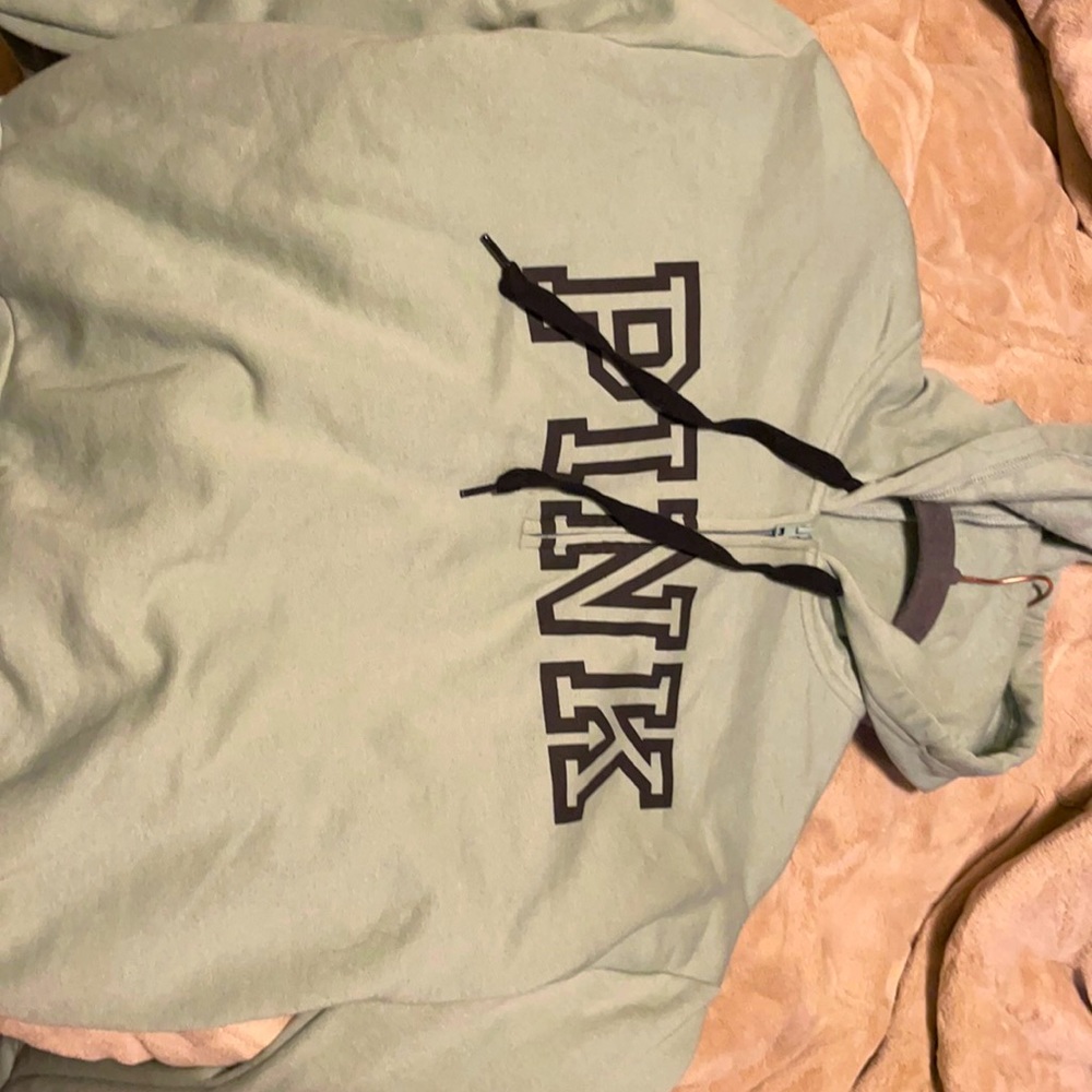 Victoria’s Secret Pink Green quarter sleeve hoodie sweatshirt.NWOT. Medium